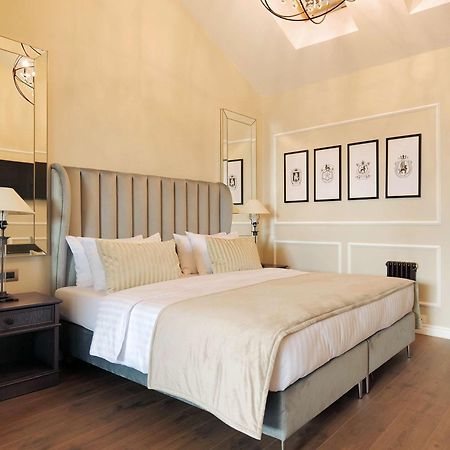 Best Western Plus Market Square Лвив Екстериор снимка