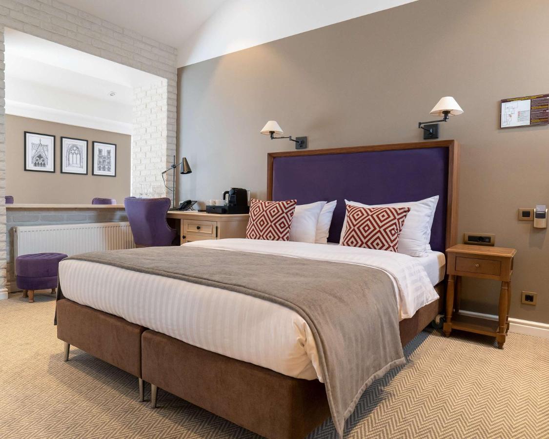 Best Western Plus Market Square Лвив Екстериор снимка