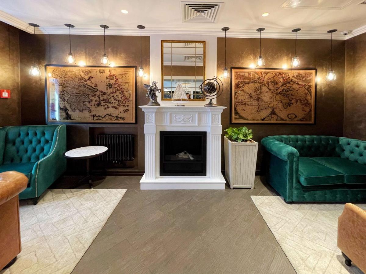 Best Western Plus Market Square Лвив Екстериор снимка