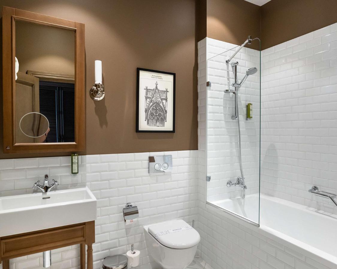 Best Western Plus Market Square Лвив Екстериор снимка