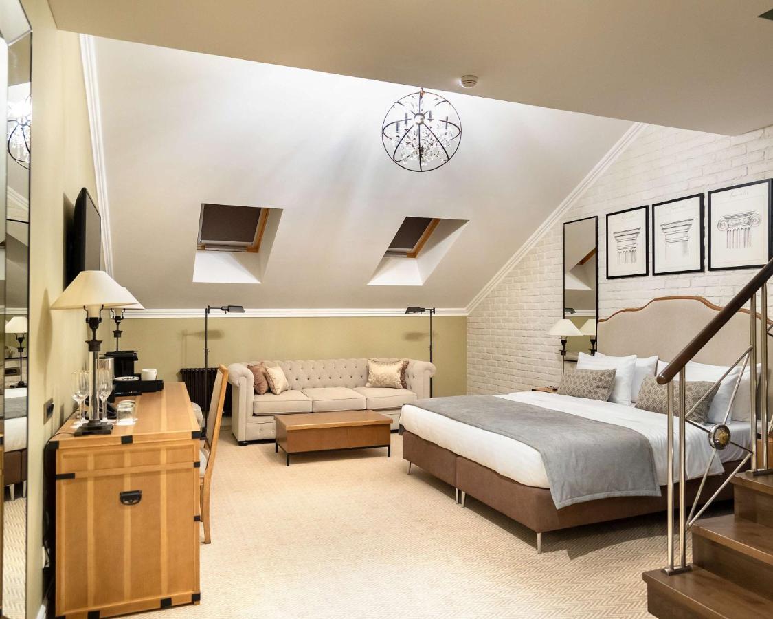 Best Western Plus Market Square Лвив Екстериор снимка