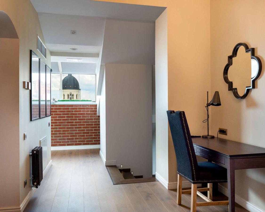 Best Western Plus Market Square Лвив Екстериор снимка