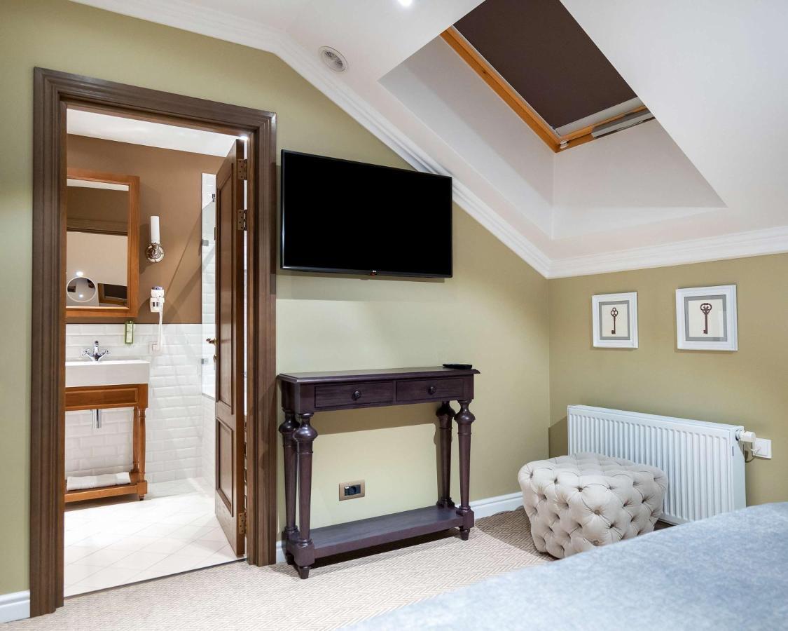 Best Western Plus Market Square Лвив Екстериор снимка