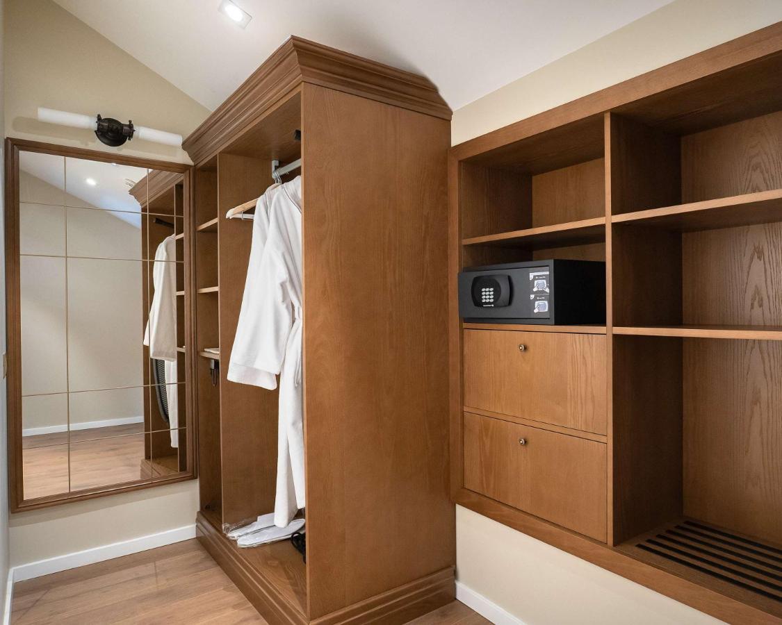 Best Western Plus Market Square Лвив Екстериор снимка