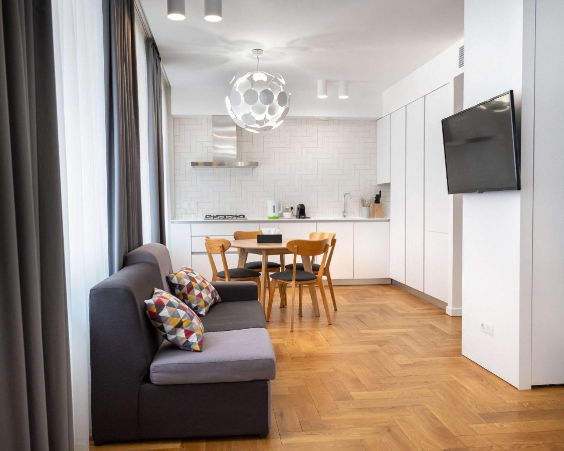 Best Western Plus Market Square Лвив Екстериор снимка